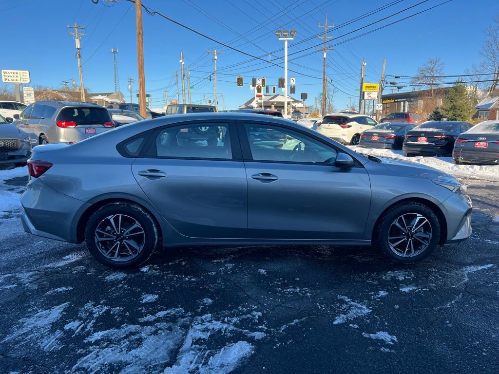 Used 2024 Kia Forte LXS w/ LXS Technology Package image 5