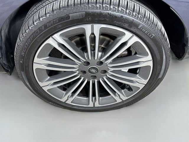 Certified 2025 Land Rover Range Rover Long Wheelbase SE image 33