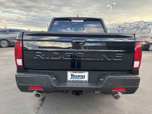 New 2026 Honda Ridgeline Black Edition image 4