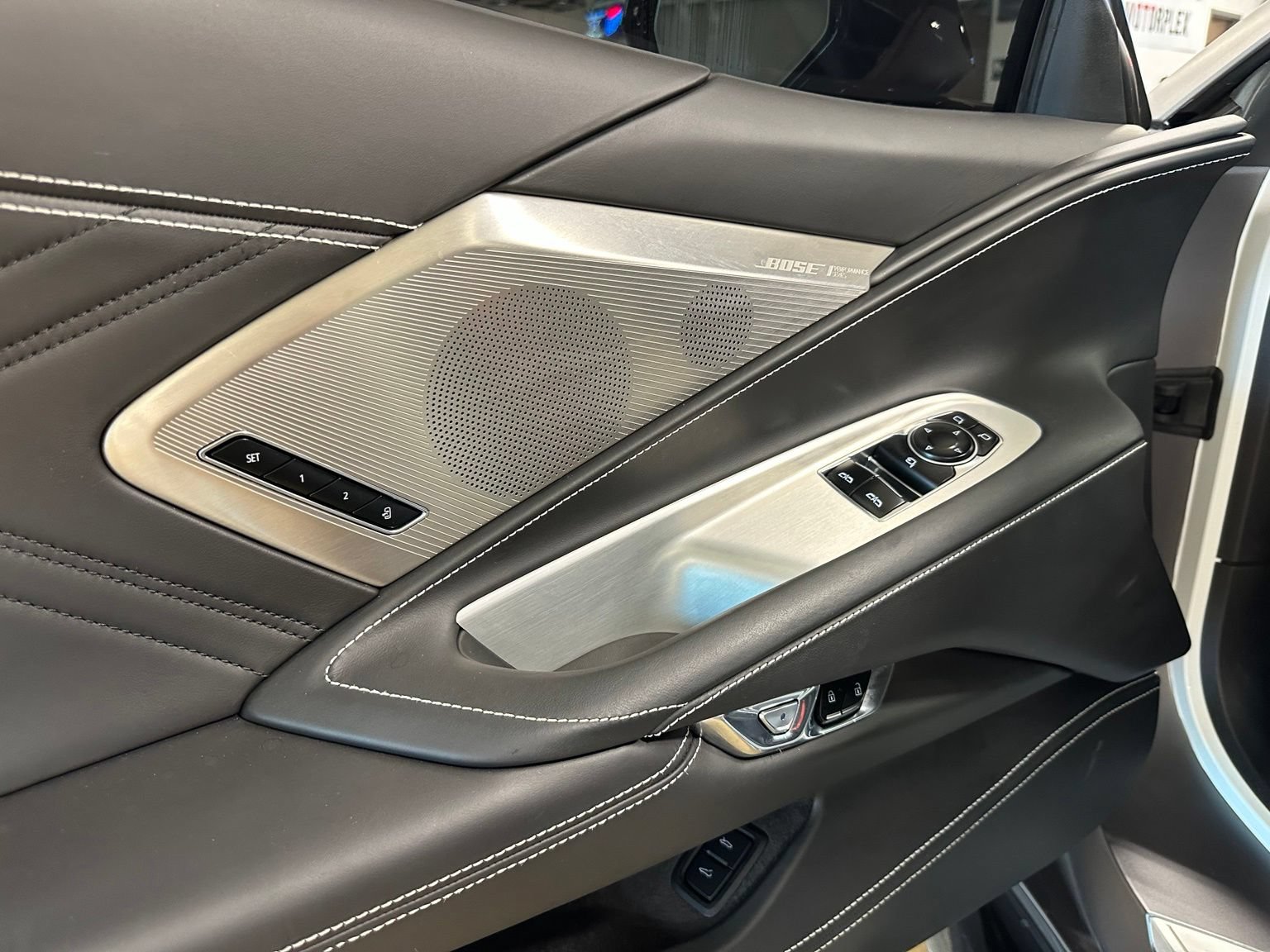 Used 2025 Chevrolet Corvette Z06 RWD image 14