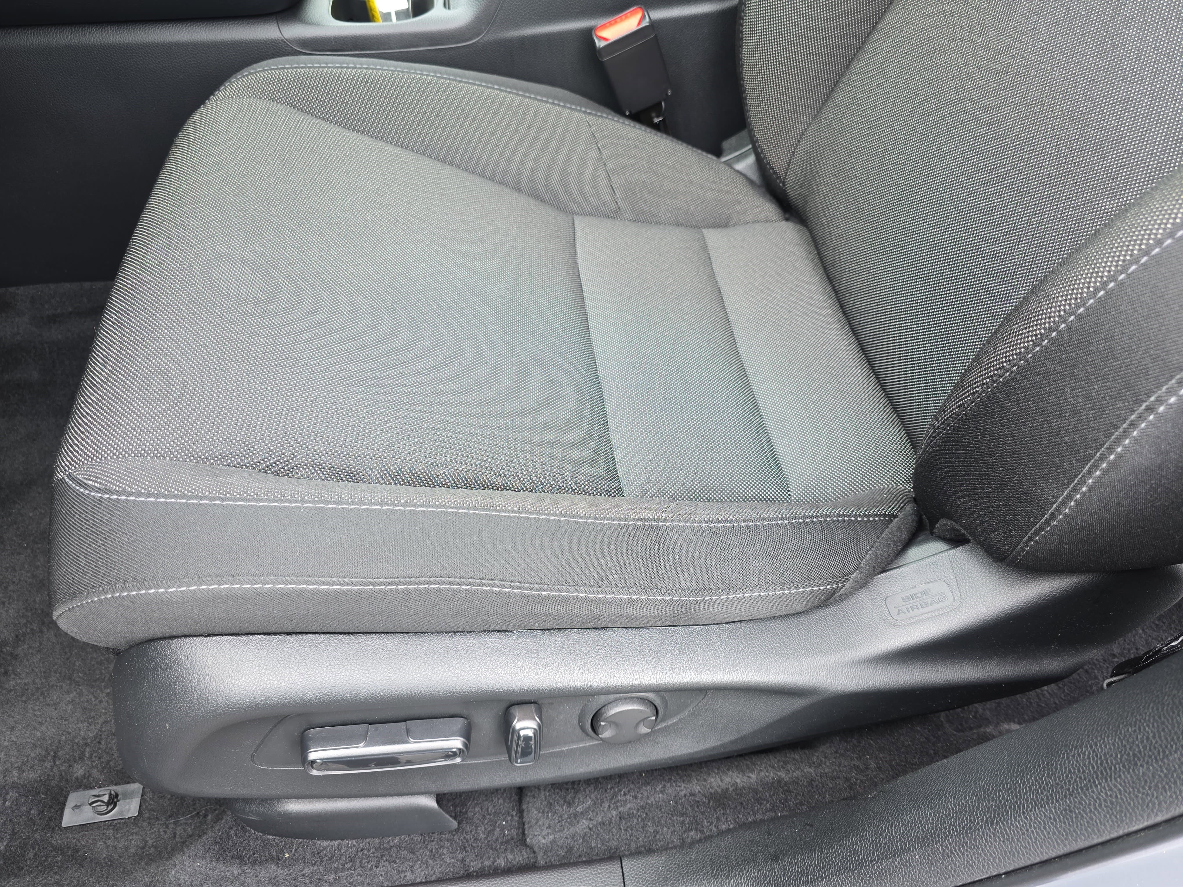 Used 2025 Honda CR-V EX image 27