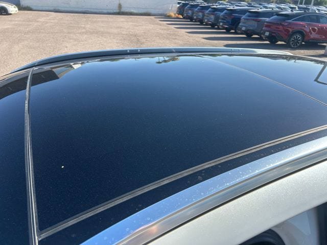 Certified 2019 INFINITI QX50 Essential w/ Premium Heat Package FWD image 11