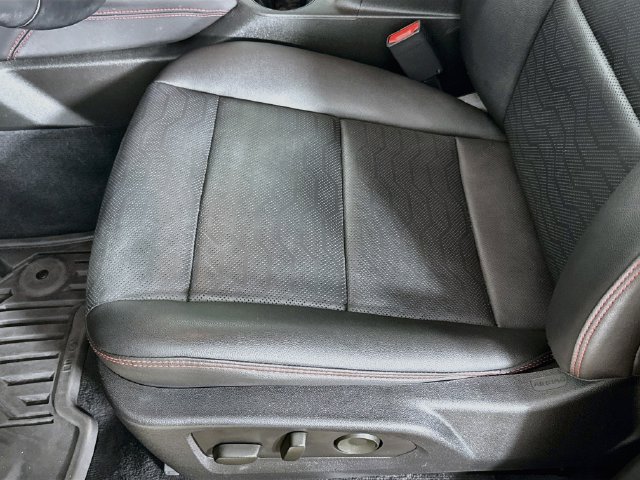 Used 2023 Chevrolet Colorado Z71 w/ Z71 Convenience Package 2 AWD/4WD image 19