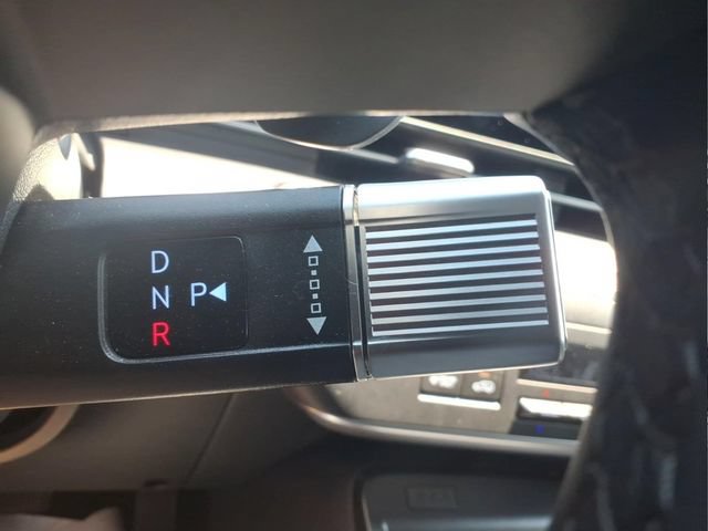 Certified 2024 Hyundai Kona SEL FWD image 27