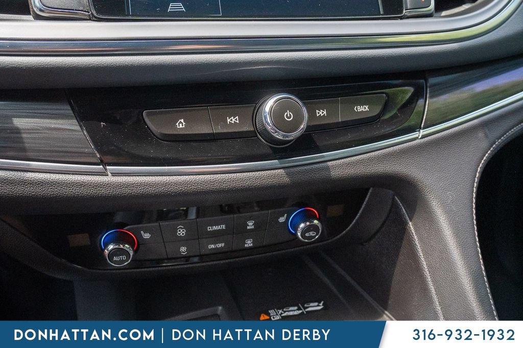 Used 2023 Buick Enclave Essence AWD/4WD image 9