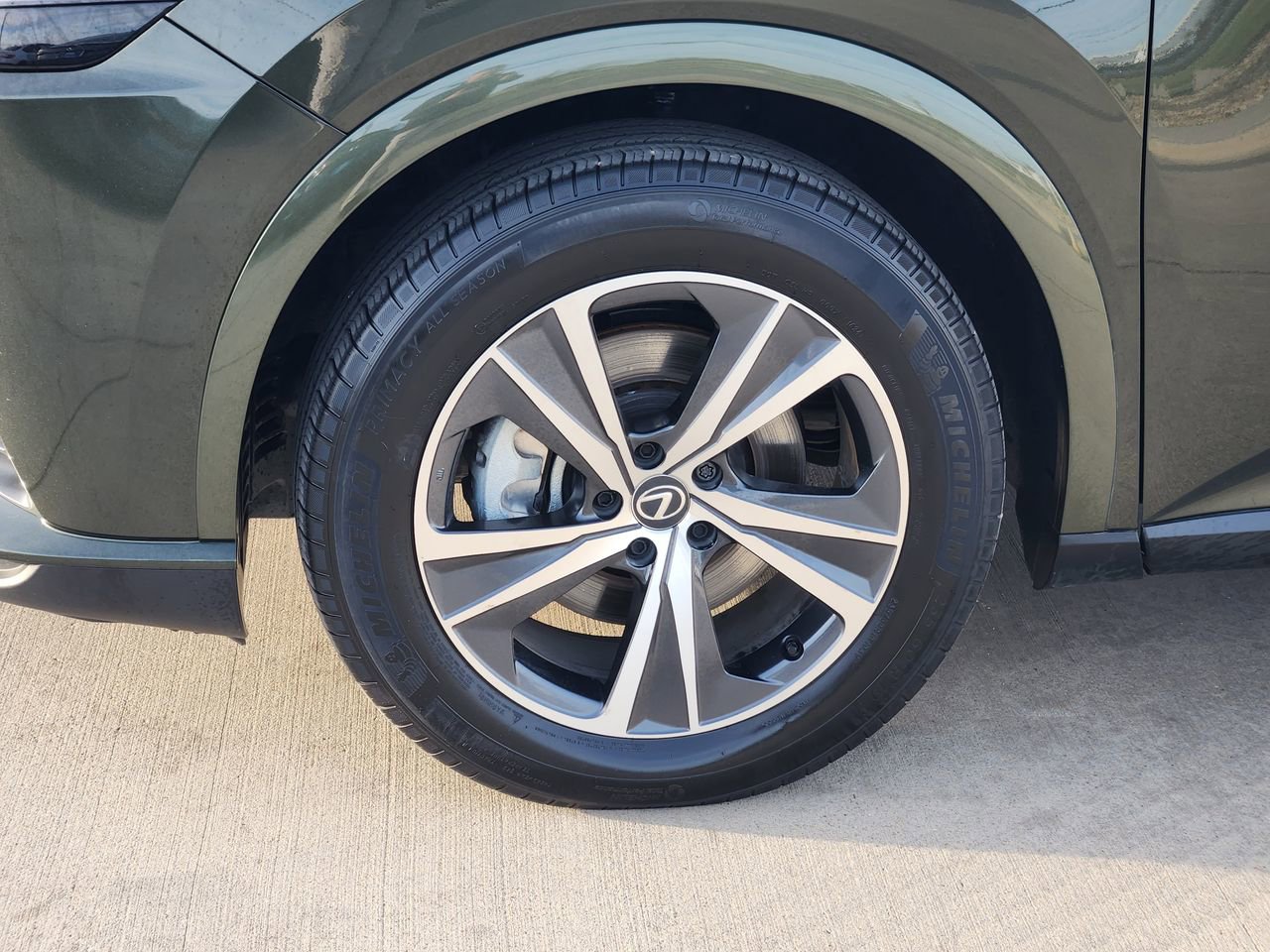 Used 2024 Lexus RX 350 Premium w/ Accessory Package (Z1) image 11