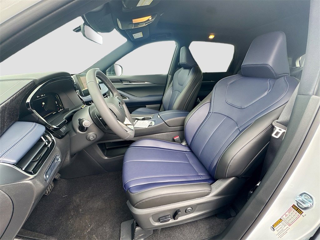 New 2026 INFINITI QX60 Sport w/ Dark Cargo Package image 22