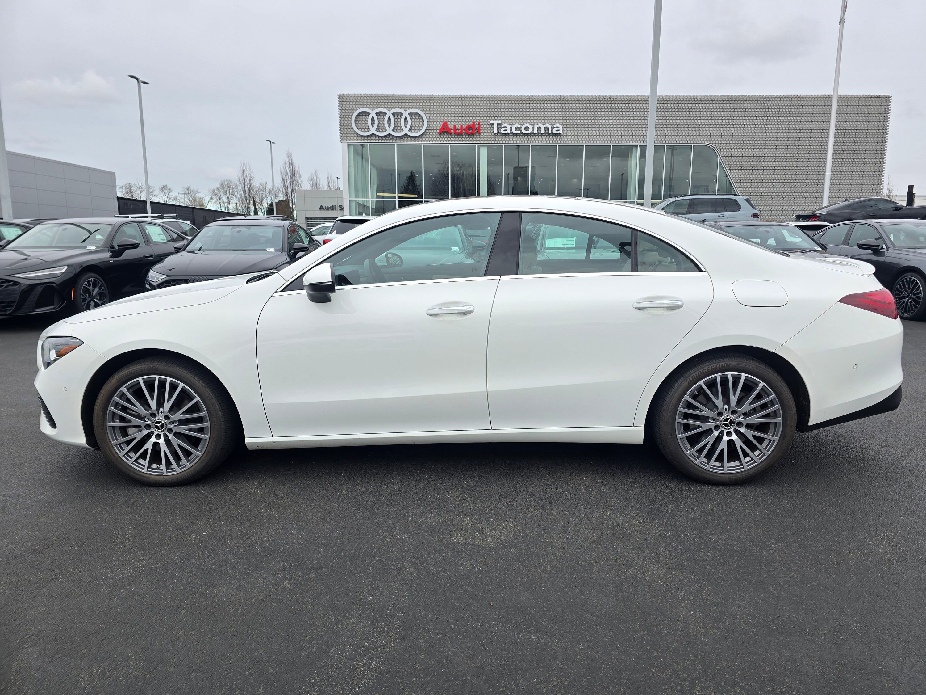 Used 2025 Mercedes-Benz CLA 250 4MATIC image 3