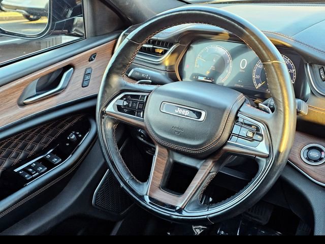 Used 2021 Jeep Grand Cherokee L Summit w/ Luxury Tech Group V image 32