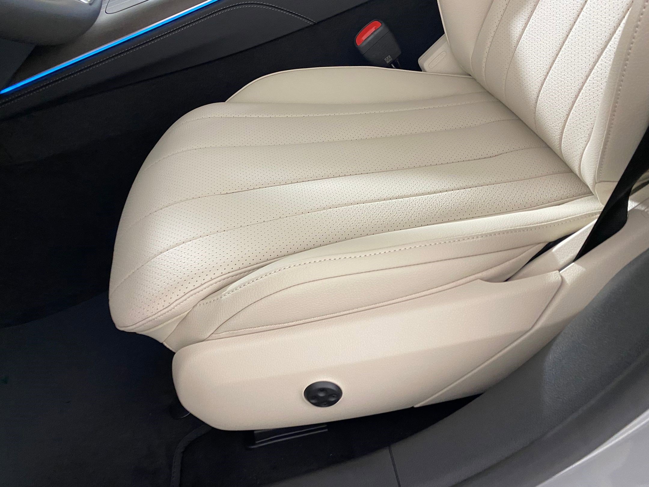New 2026 Mercedes-Benz E 450 4MATIC Sedan image 13