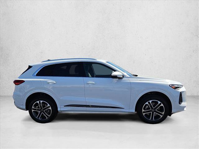 Certified 2025 Audi Q5 Premium w/ Convenience Package AWD/4WD video 4