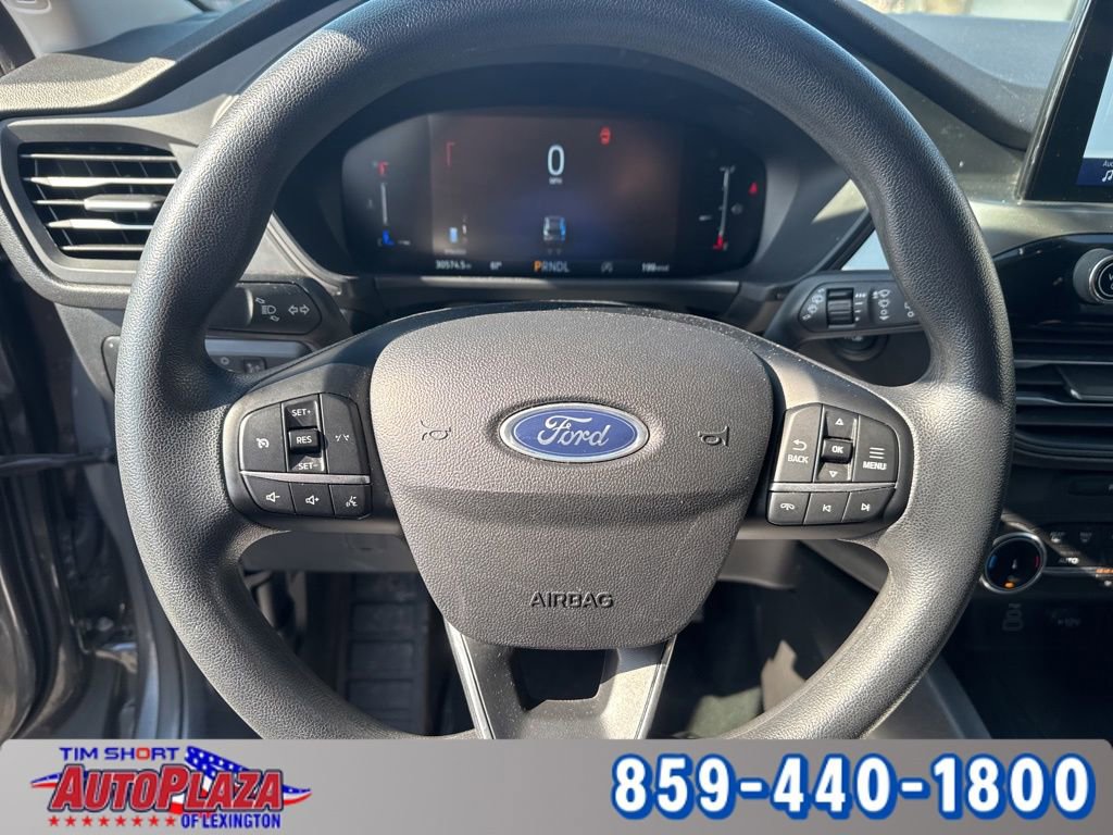 Used 2025 Ford Escape Active AWD/4WD image 17