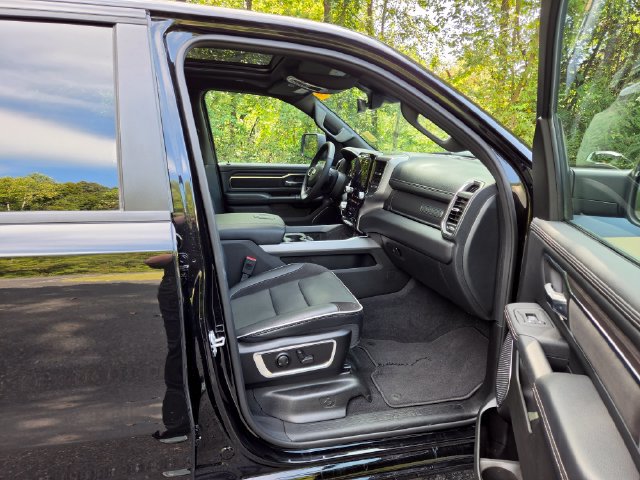 Used 2026 RAM 1500 Laramie AWD/4WD image 27