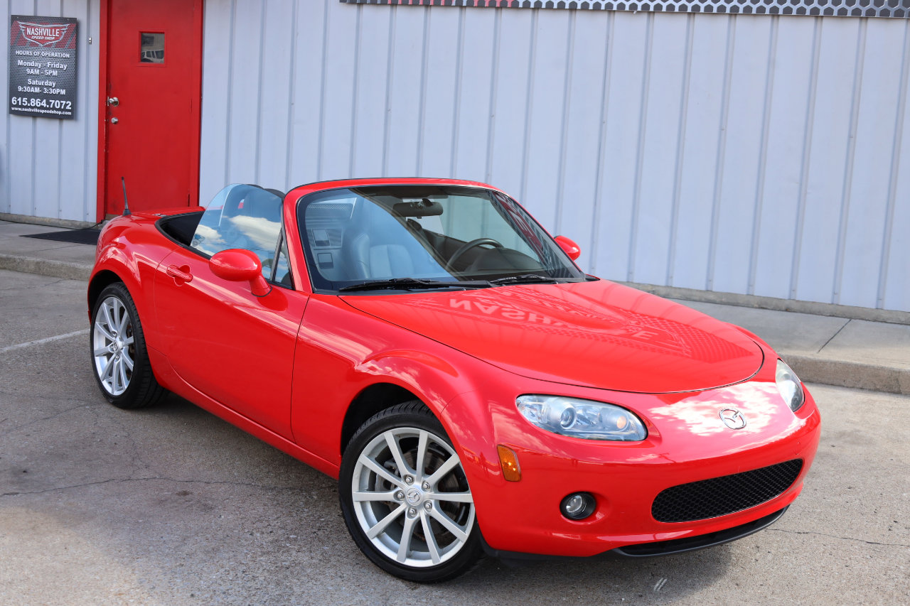 Used 2006 MAZDA MX-5 Miata Grand Touring image 5