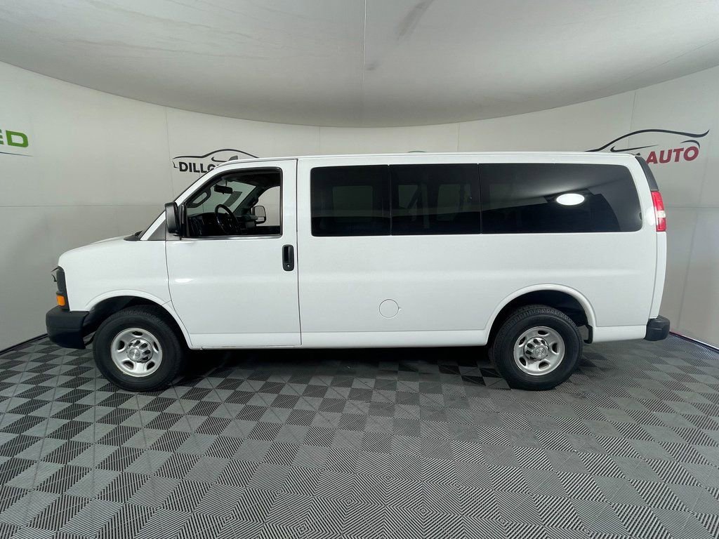 Used 2016 Chevrolet Express 2500 LS RWD image 3