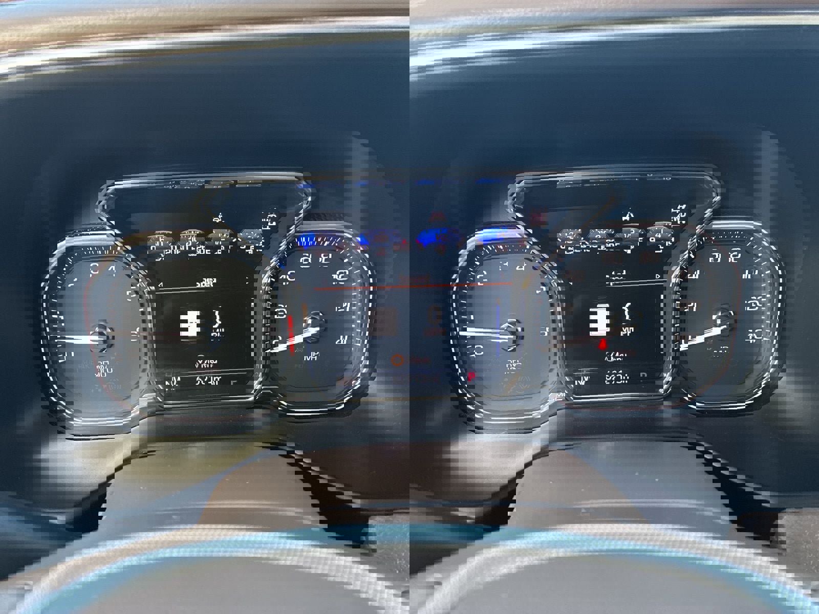 Used 2021 GMC Yukon Denali image 28