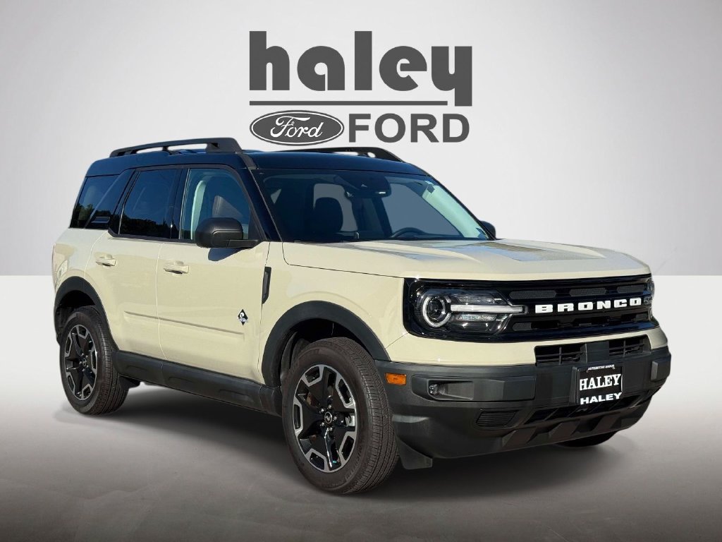 Used 2024 Ford Bronco Sport Outer Banks w/ Tech Package AWD/4WD image 1