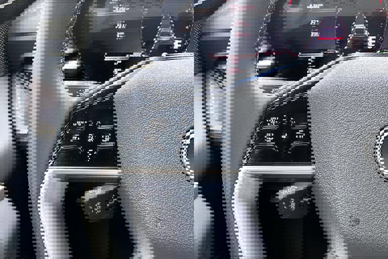 Certified 2025 Audi Q5 Premium w/ Convenience Package AWD/4WD image 23