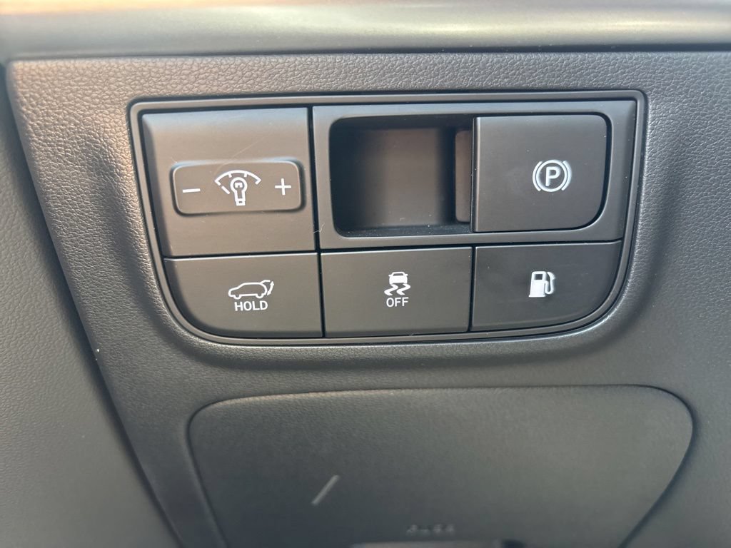 Certified 2025 Hyundai Tucson Limited AWD/4WD image 31