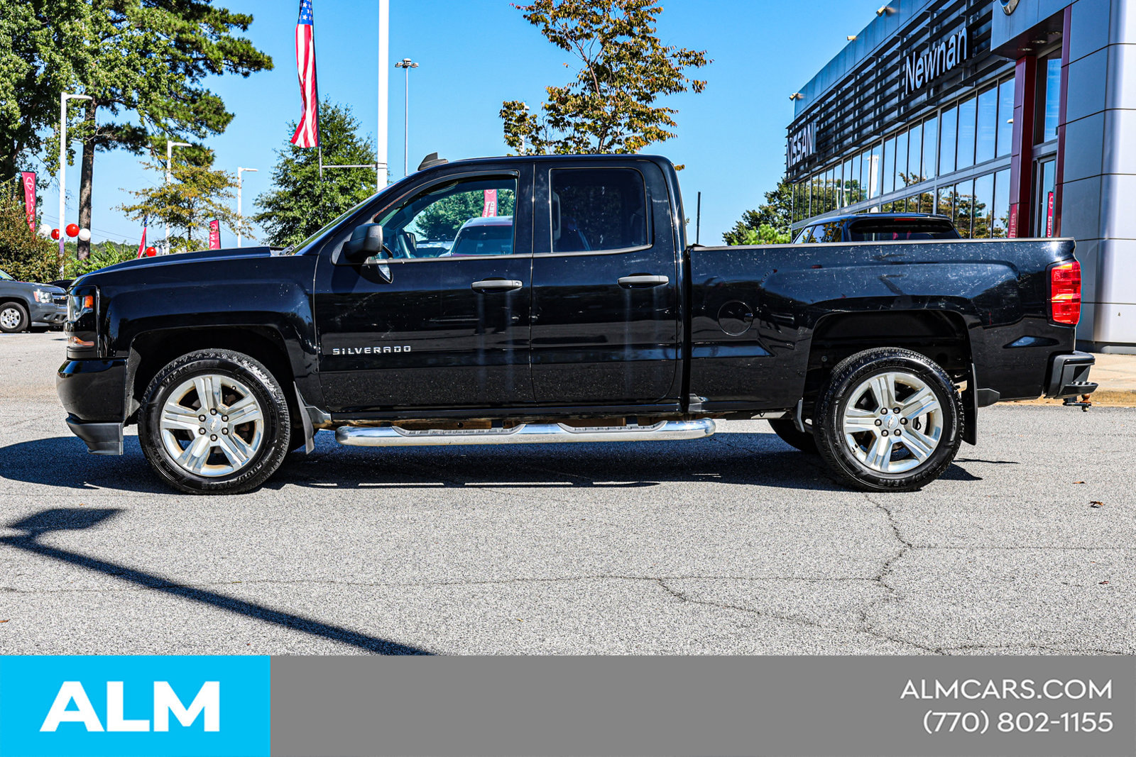 Used 2017 Chevrolet Silverado 1500 Custom w/ Custom Convenience Package RWD image 9
