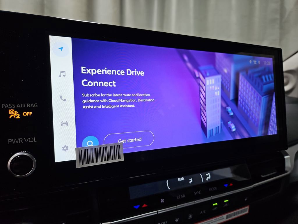 New 2026 Toyota Sienna XLE image 17