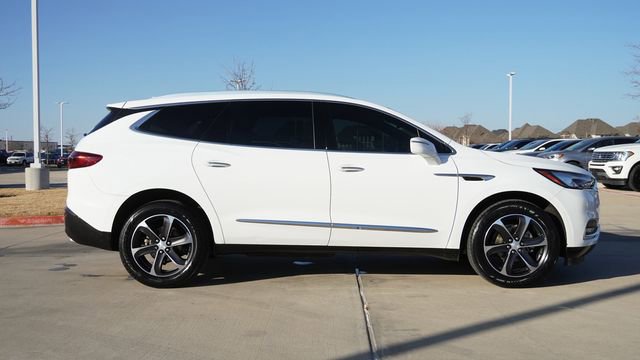Used 2019 Buick Enclave Essence w/ LPO, Sport Appearance Package image 10