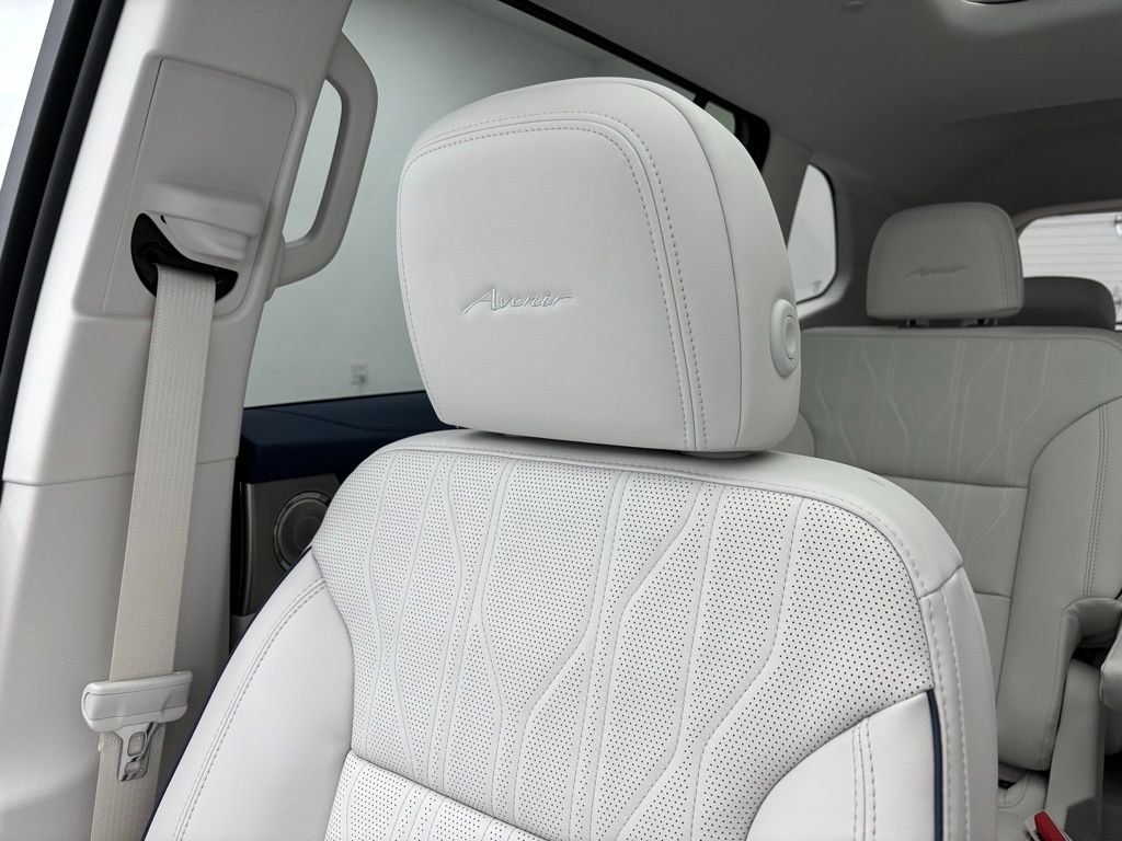 New 2026 Buick Enclave Avenir image 47