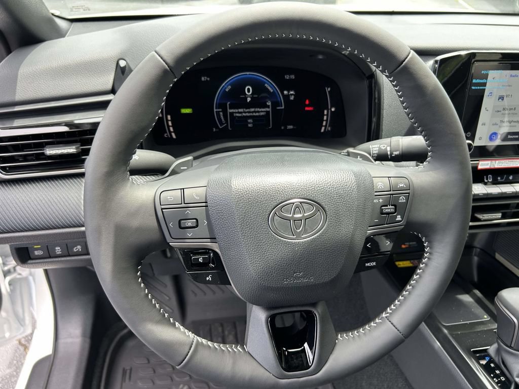 New 2026 Toyota Camry Hybrid w/ Convenience Package FWD image 18