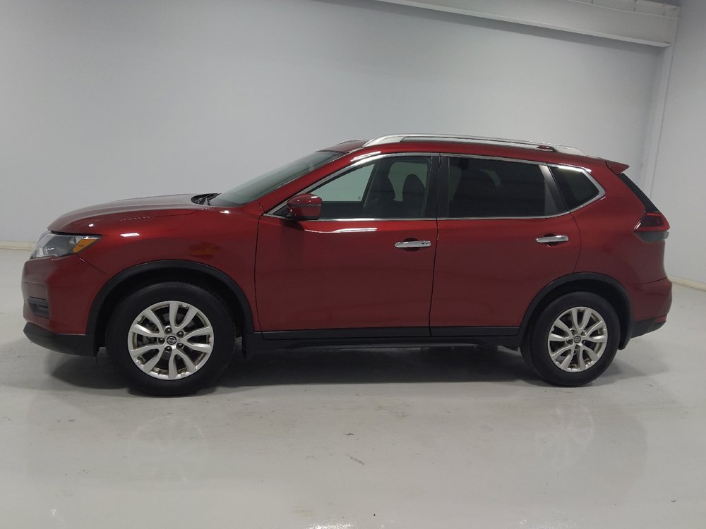 Used 2020 Nissan Rogue SV FWD image 2