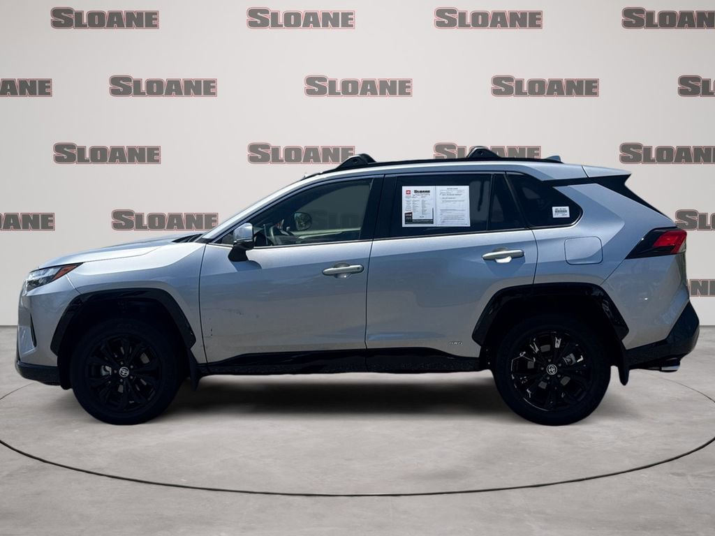 Used 2025 Toyota RAV4 SE w/ Weather Package AWD/4WD image 2