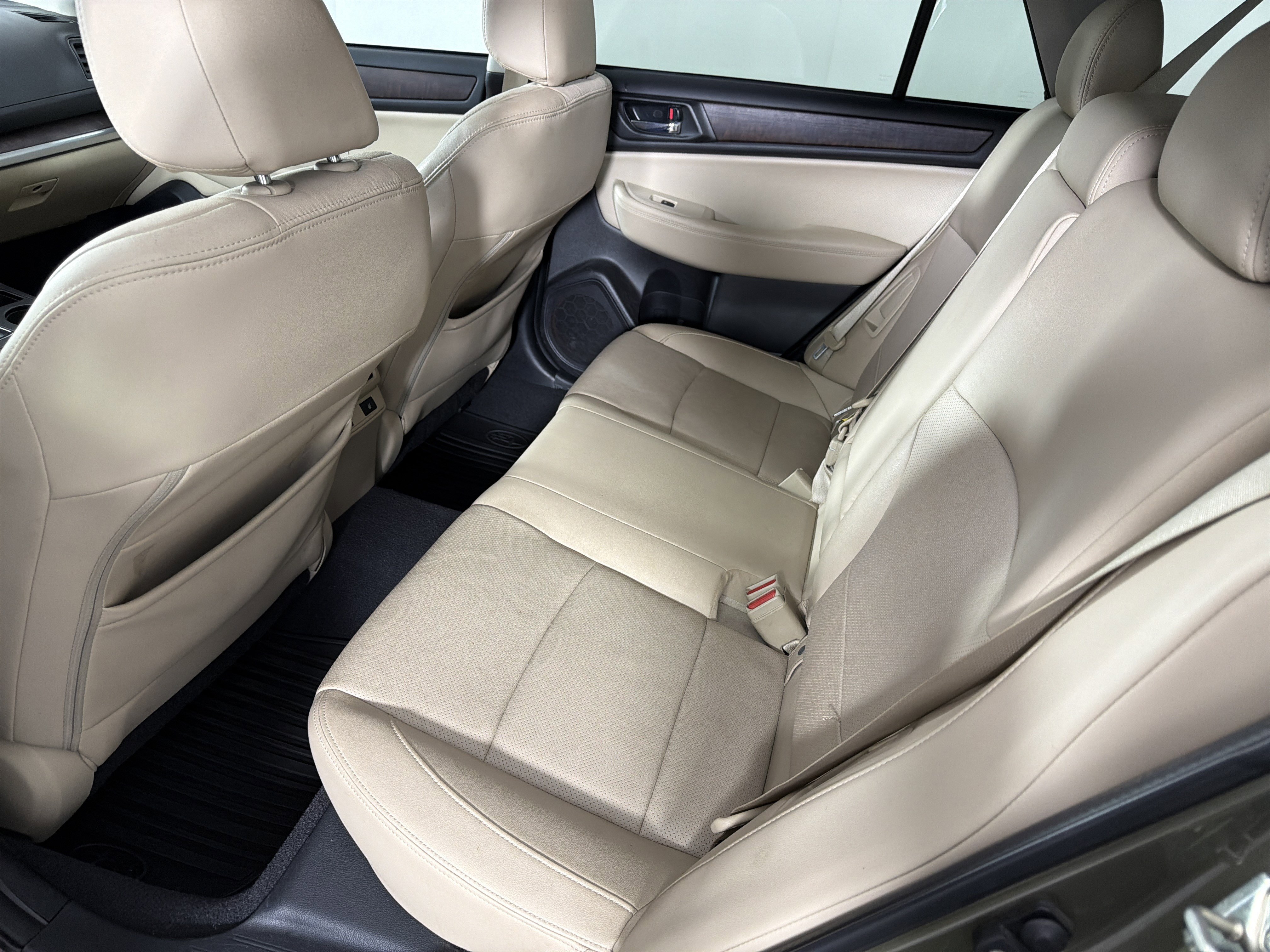 Used 2016 Subaru Outback 2.5i Limited image 19