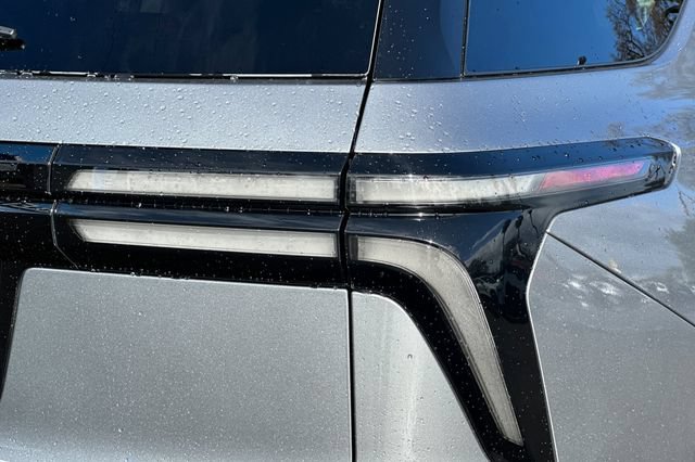 New 2026 Chevrolet Traverse High Country FWD image 41