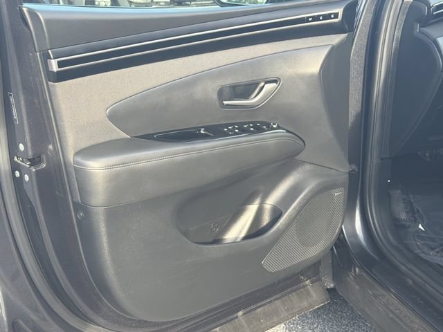 Certified 2023 Hyundai Tucson Limited AWD/4WD image 10