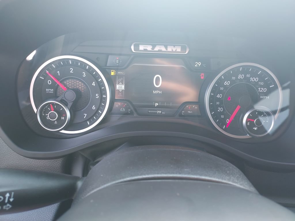 New 2026 RAM 1500 Express AWD/4WD image 18