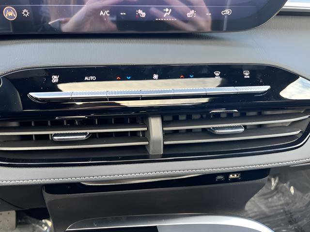 New 2026 Buick Enclave Sport Touring w/ Power Package AWD/4WD image 27