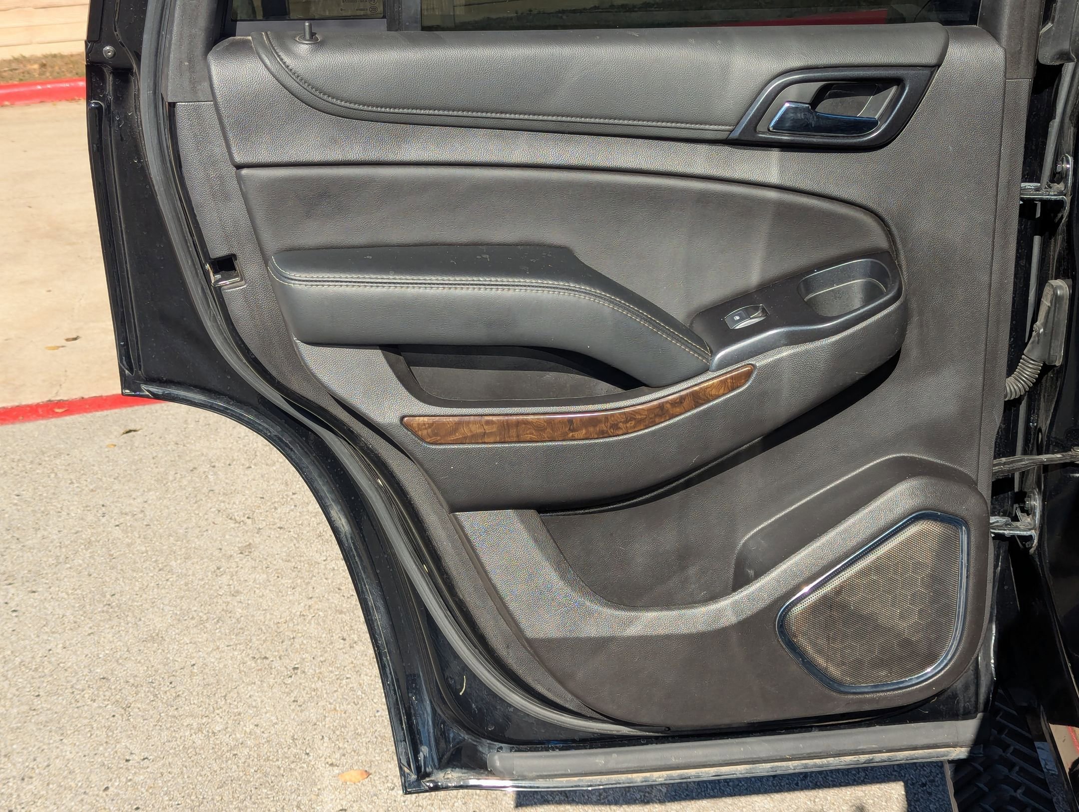 Used 2020 Chevrolet Tahoe LS image 16