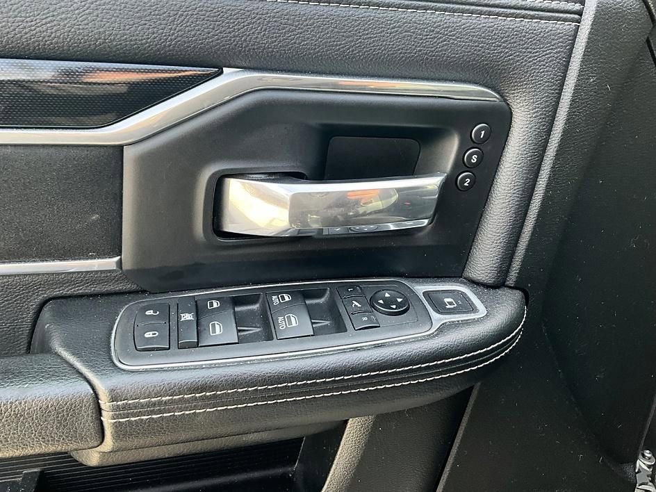 Used 2022 RAM 3500 Laramie image 12