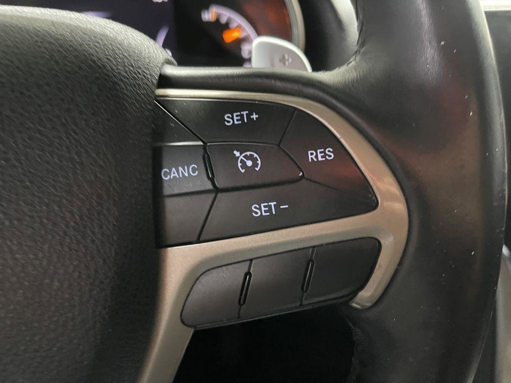 Used 2014 Jeep Grand Cherokee Limited AWD/4WD image 19