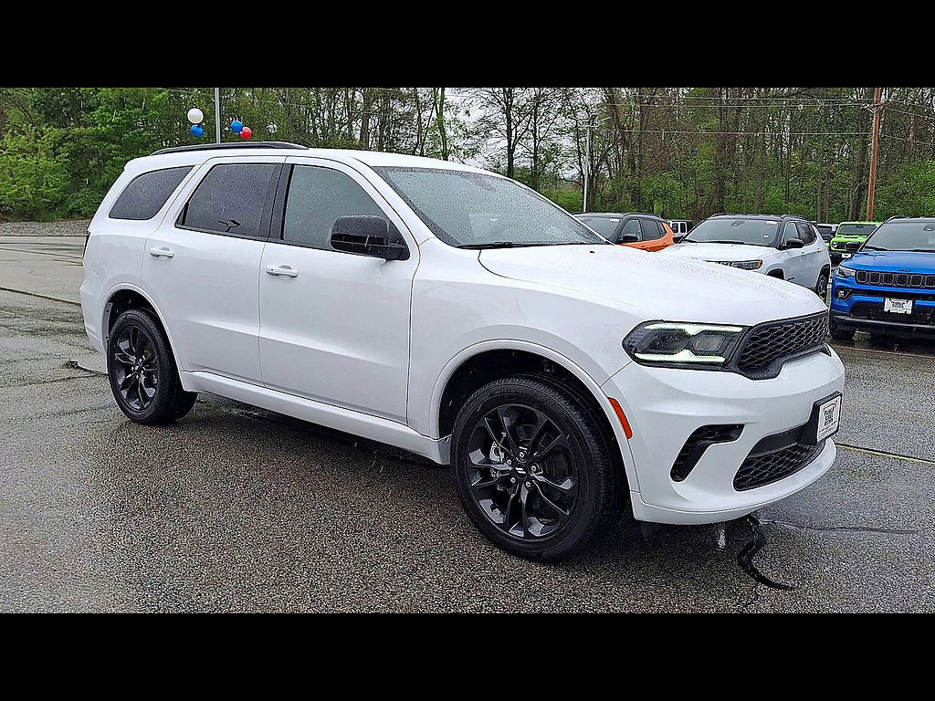 Certified 2025 Dodge Durango GT w/ Blacktop Package AWD/4WD image 2