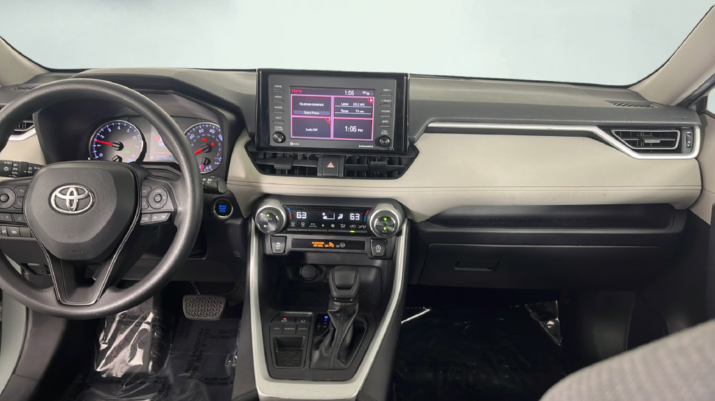 Used 2020 Toyota RAV4 XLE w/ Convenience Package FWD image 23