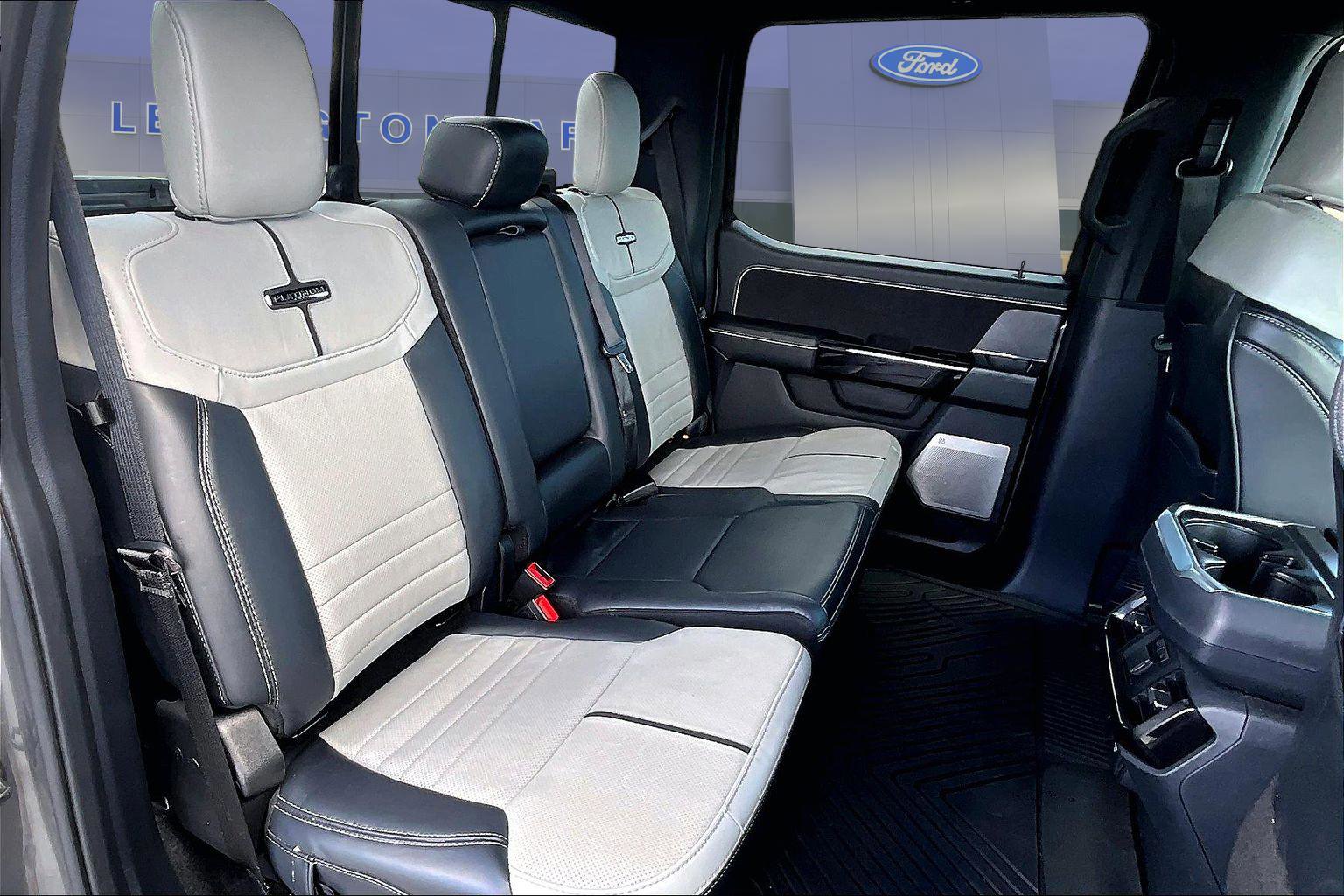 Used 2023 Ford F150 Lightning Platinum image 27