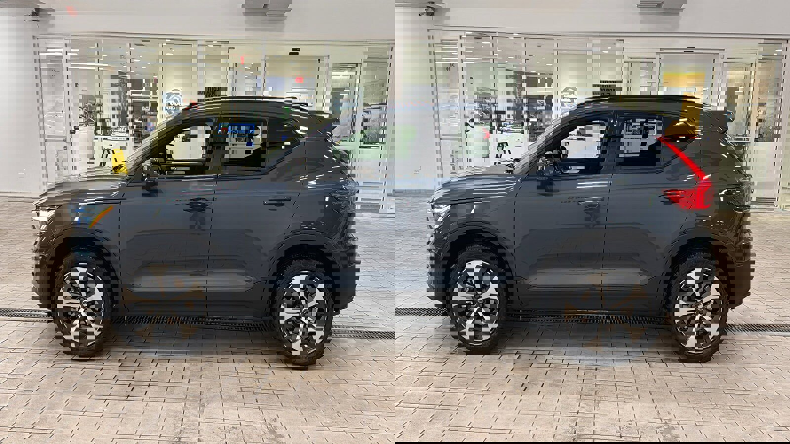 Used 2026 Volvo XC40 B4 Plus w/ Climate Package image 8