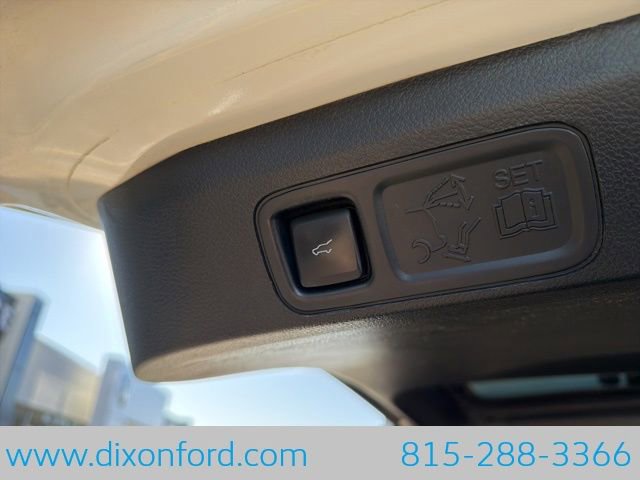 Used 2020 Lincoln Navigator Reserve w/ Luxury Package AWD/4WD image 32