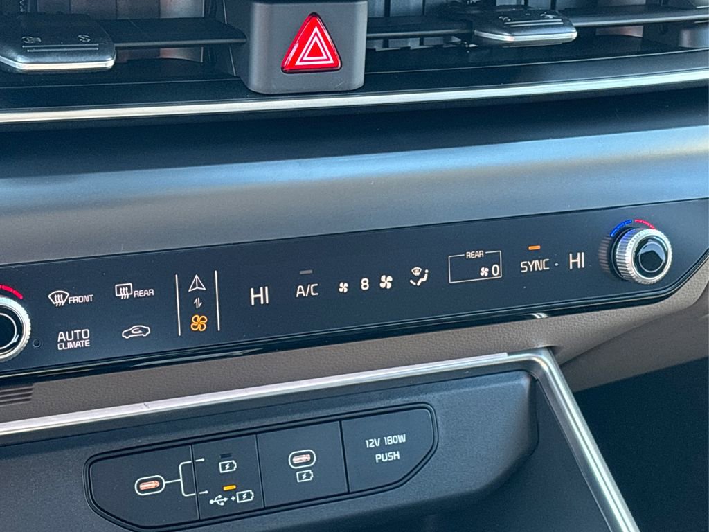 New 2026 Kia Carnival FWD image 21