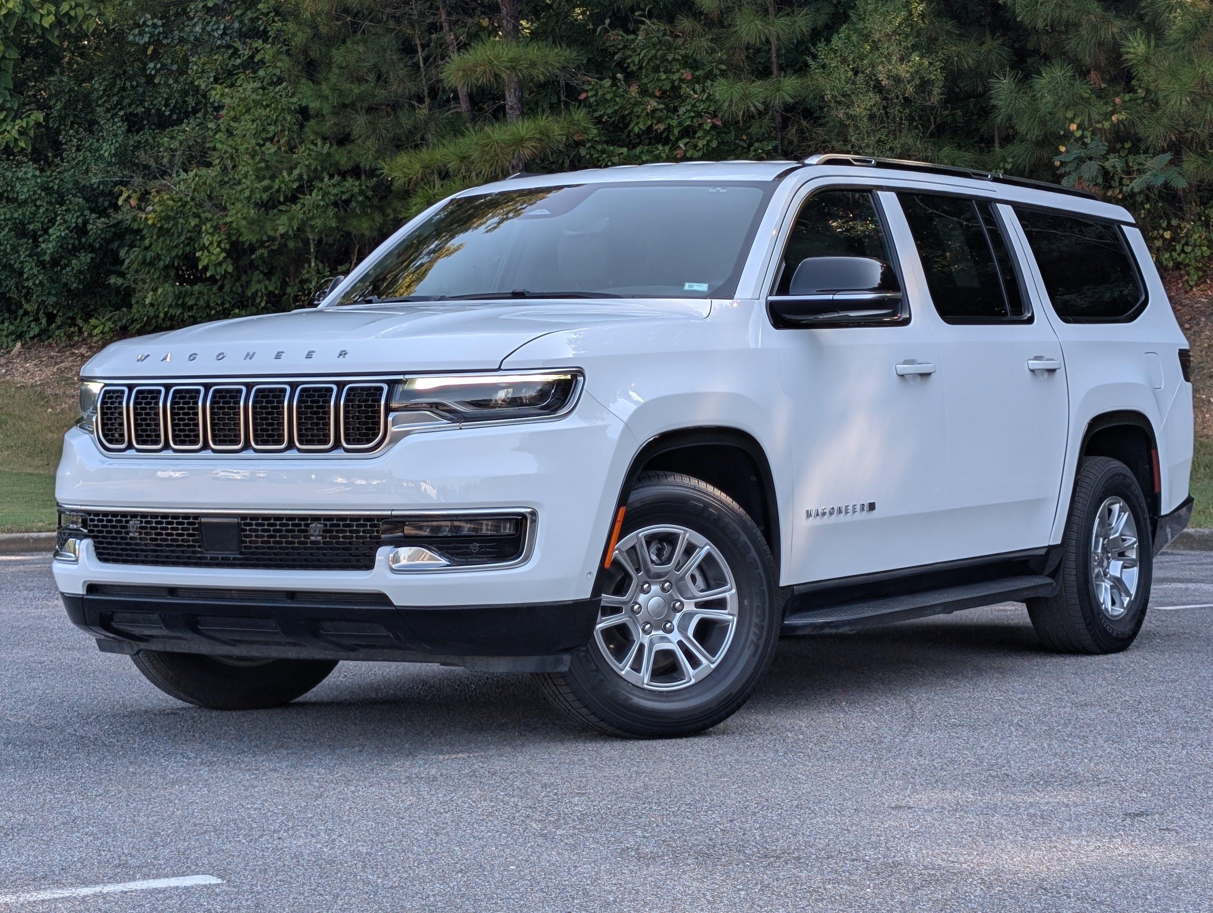 Used 2024 Jeep Wagoneer L 2WD image 5