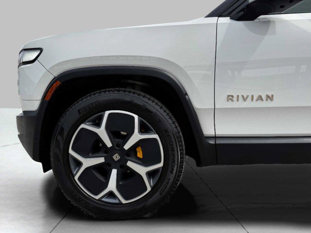 Used 2024 Rivian R1S Adventure image 69
