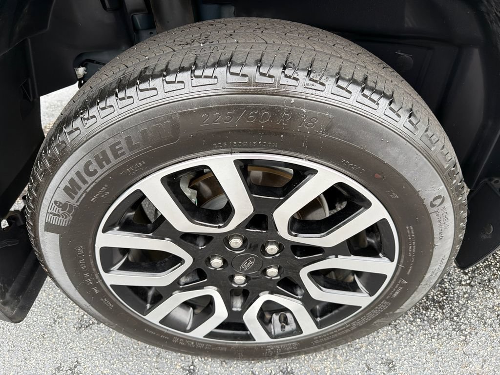 Used 2023 Ford Maverick Lariat FWD image 17