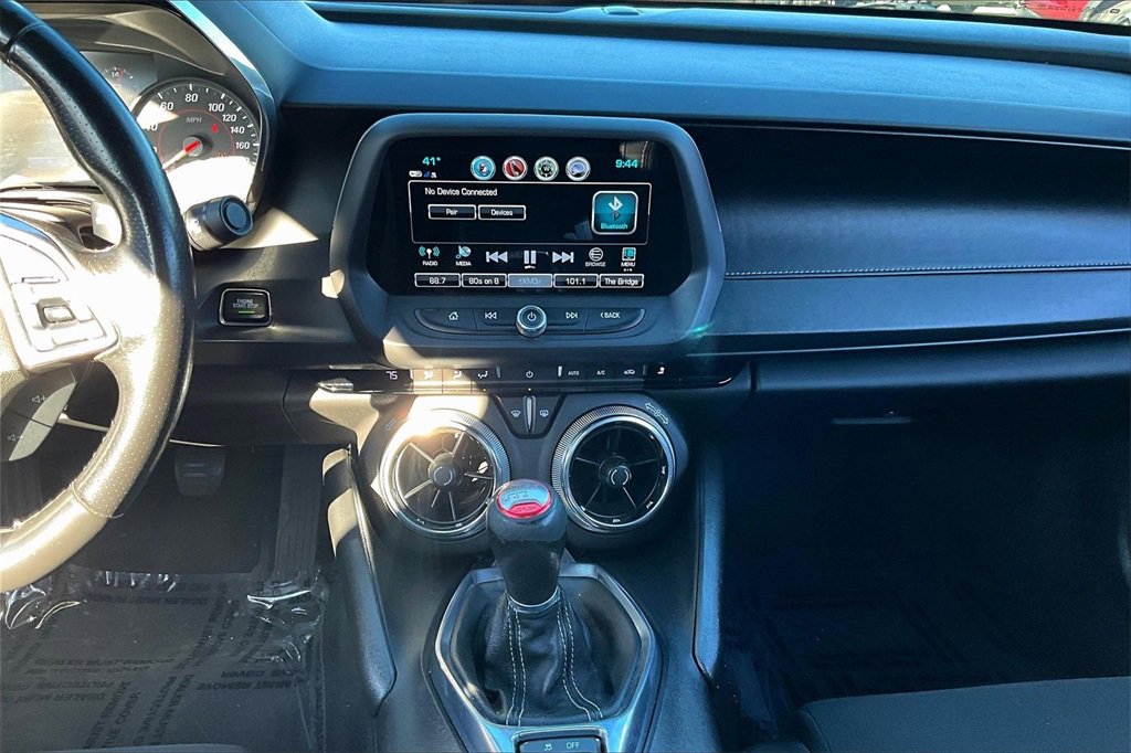 Used 2018 Chevrolet Camaro SS image 21