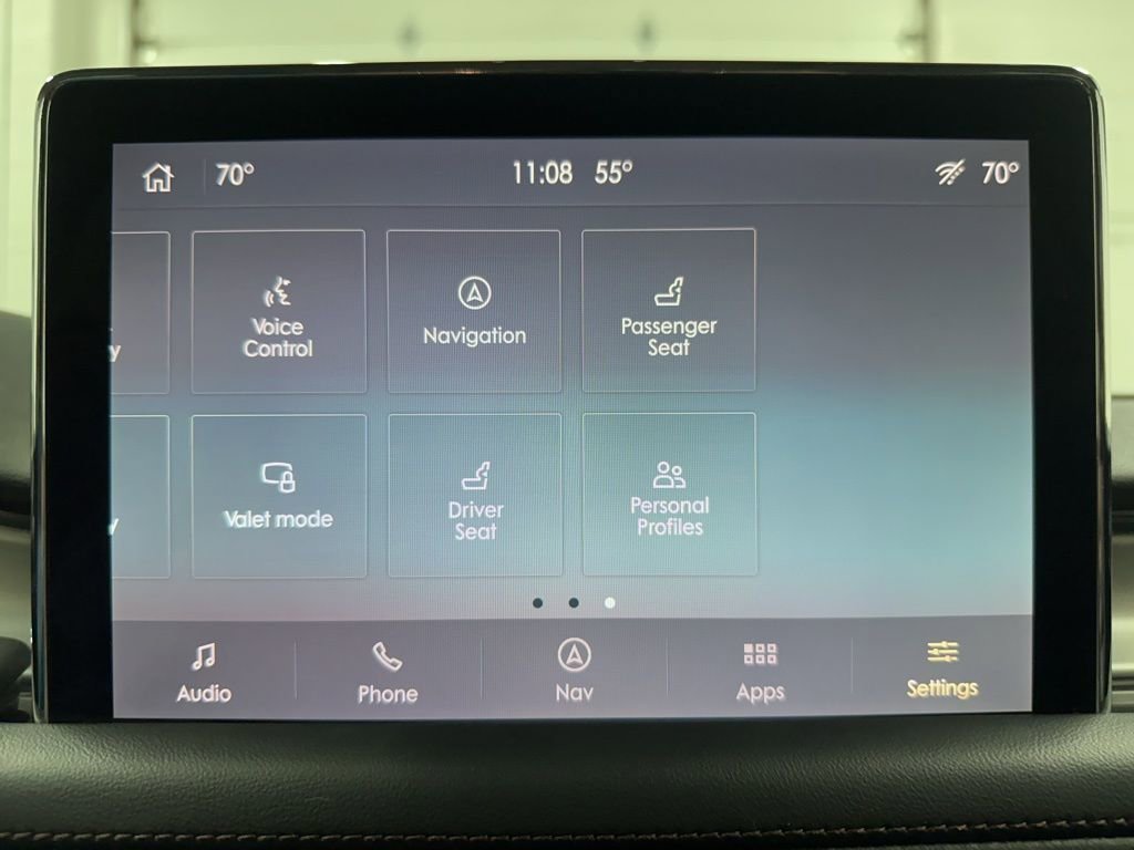 Used 2024 Lincoln Aviator AWD w/ Premium Package image 32