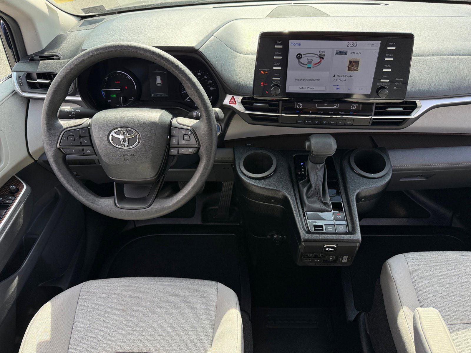 Used 2024 Toyota Sienna LE FWD image 20